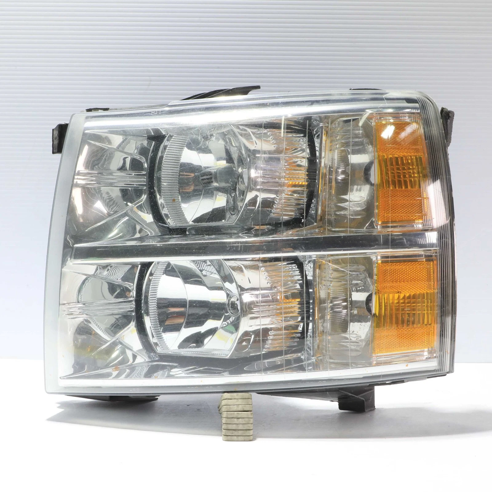 Buy 2007 Chevrolet Silverado Headlight